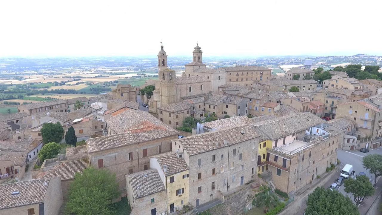 Il Castello Affittacamere Montecosaro  Dış mekan fotoğraf